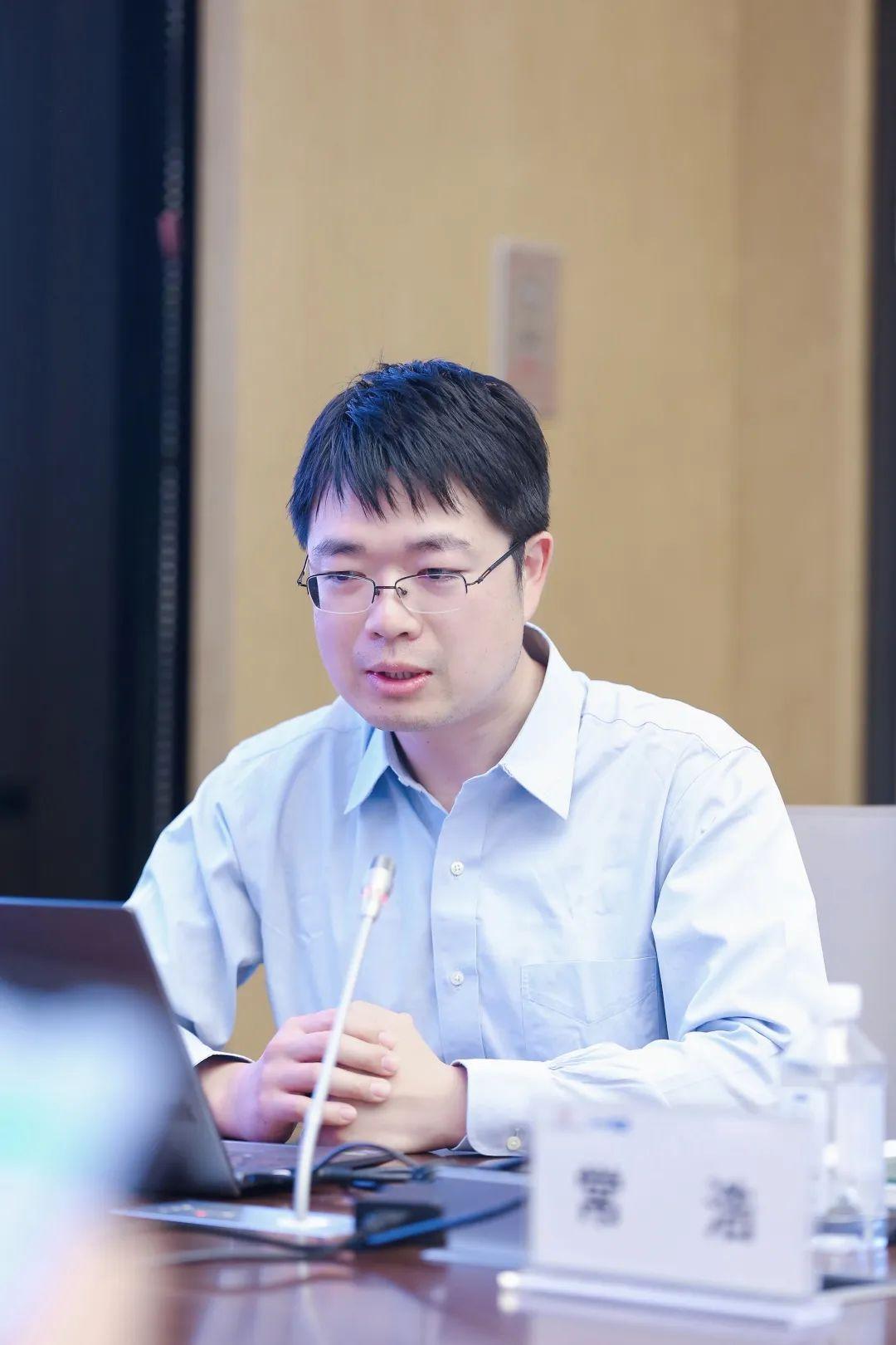 朗新科技，科技溫情與友情紐帶下的日常趣事與最新資訊